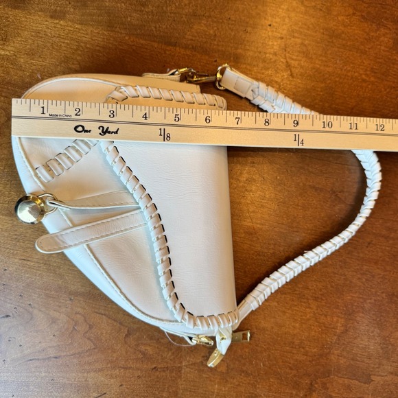 Fashion Saddle Handbag White Faux Leather Crossbody Shoulder Bag - Picture 6 of 6